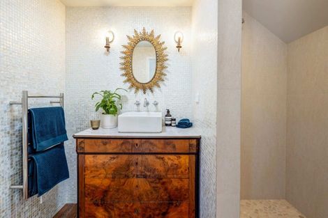 Photo of property in 15 Selwyn Terrace, Thorndon, Wellington, 6011