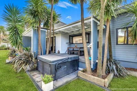 Photo of property in 1a Ocean Beach Road, Tairua, 3508