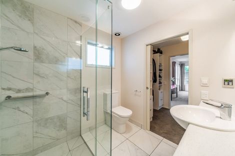 Photo of property in 10 Hollyford Place, Aotea, Porirua, 5024