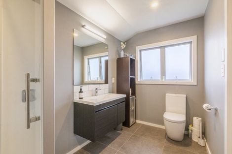 Photo of property in 24 Dee Street, Otane, 4202