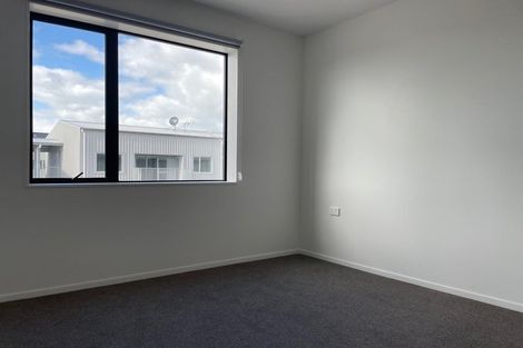 Photo of property in 203/28c Eileen Newey Place, Henderson, Auckland, 0612