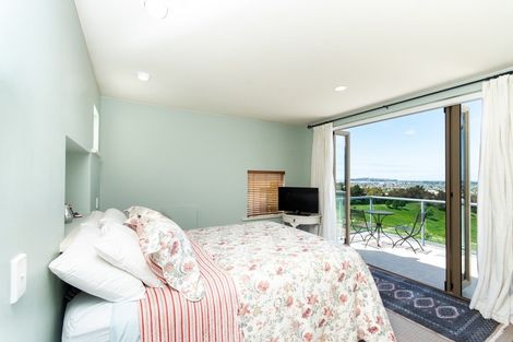 Photo of property in 47 Cumberland Rise, Taradale, Napier, 4112