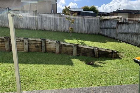 Photo of property in 3 Kouras Place, Flat Bush, Auckland, 2016