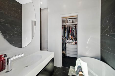 Photo of property in 10 Shrewsbury Street, Merivale, Christchurch, 8014