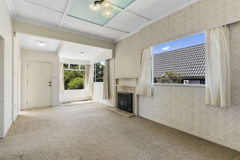 Photo of property in 42 Takutai Avenue, Half Moon Bay, Auckland, 2012