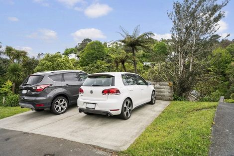 Photo of property in 16 Albemarle Road, Northland, Wellington, 6012