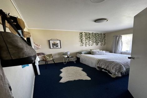 Photo of property in 64 Smythe Road, Henderson, Auckland, 0612