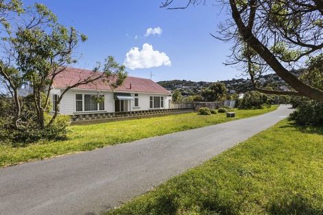 Photo of property in 100 Yule Street, Lyall Bay, Wellington, 6022