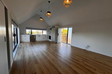 Photo of property in 38 White Heron Drive, Massey, Auckland, 0614