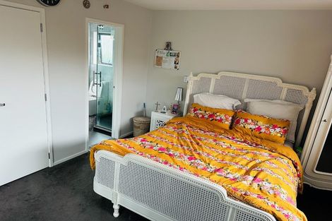 Photo of property in 9 Holland Street, Pukekohe, 2120