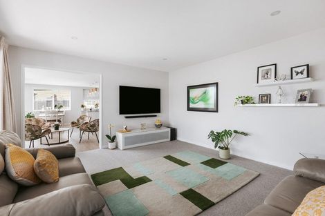 Photo of property in 74 Whakaturou Crescent, Pyes Pa, Tauranga, 3112