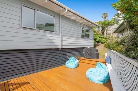 Photo of property in 7 William Bayes Place, Red Beach, 0932