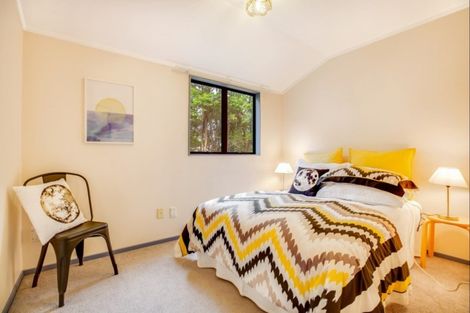 Photo of property in 18 Konini Road, Titirangi, Auckland, 0604