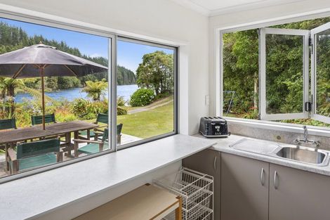 Photo of property in 11 Chingford Road, Lake Rotoma, Rotorua, 3074