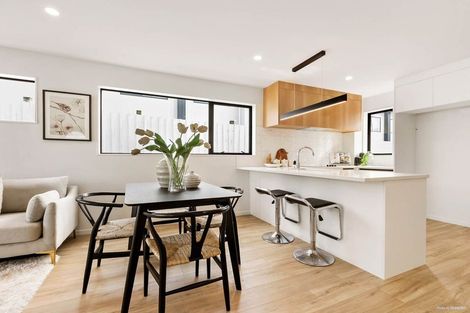 Photo of property in 17a Granville Drive, Massey, Auckland, 0614