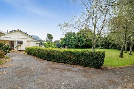 Photo of property in 3 Cross Street, Lepperton, New Plymouth, 4373