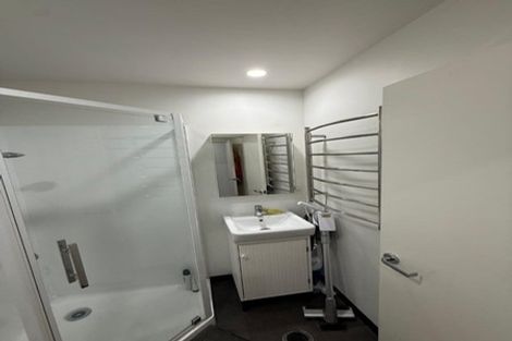 Photo of property in 5/160c Hobsonville Point Road, Hobsonville, Auckland, 0616