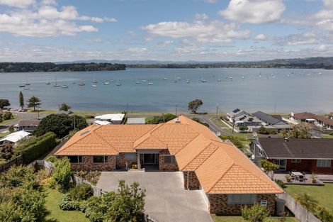 Photo of property in 109 Harbour View Road, Omokoroa, 3114