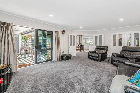 Photo of property in 28 Durrell Way, Rolleston, 7614