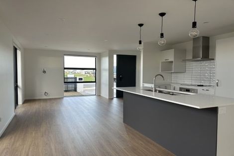 Photo of property in 17 Central Street, Papamoa, 3118