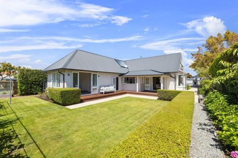 Photo of property in 100 Winchester Street, Merivale, Christchurch, 8014