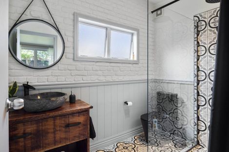 Photo of property in 326 South Road, Hawera, 4610