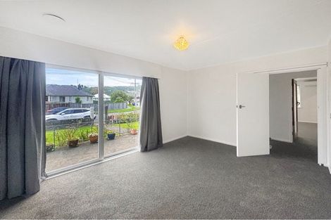 Photo of property in 1 Johnston Grove, Taita, Lower Hutt, 5011