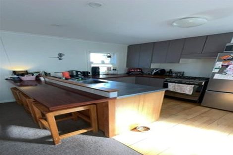 Photo of property in 90 Russell Terrace, Berhampore, Wellington, 6023