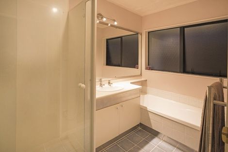 Photo of property in 1/38 Ambleside Drive, Northpark, Auckland, 2013