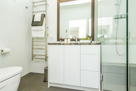 Photo of property in 2/2 Cecil Road, Milford, Auckland, 0620