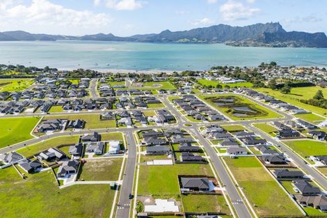 Photo of property in 9 Taurangawaka Road, One Tree Point, 0118