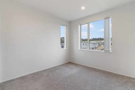 Photo of property in 5b Poruru Close, Papakura, 2110