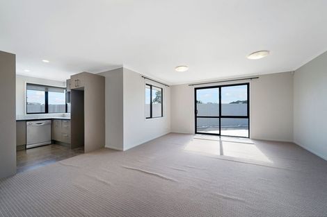Photo of property in 7 Anna Lane, Glen Eden, Auckland, 0602