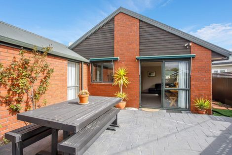 Photo of property in 12 Macaulay Street, Addington, Christchurch, 8024