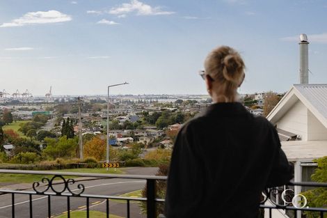 Photo of property in 49 Hinewa Road, Otumoetai, Tauranga, 3110