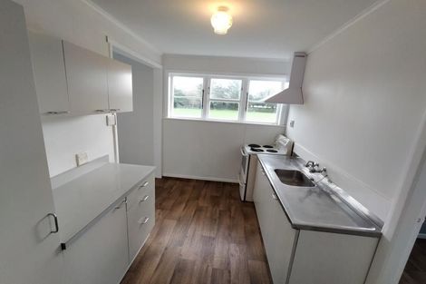 Photo of property in 35-37 Goldsmith Crescent, Levin, 5510