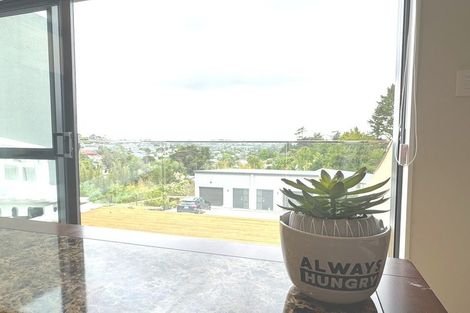 Photo of property in 309 Don Buck Road, Massey, Auckland, 0614