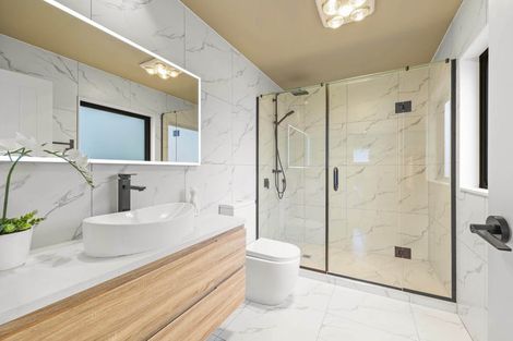 Photo of property in 21b Wells Road, Bucklands Beach, Auckland, 2012