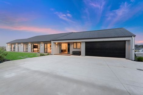 Photo of property in 6 Peet Row, Pokeno, 2471