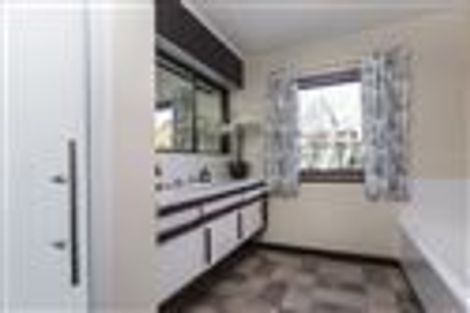 Photo of property in 38 Glandovey Road, Fendalton, Christchurch, 8052