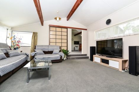 Photo of property in 4 Russleigh Drive, Dinsdale, Hamilton, 3204