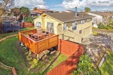 Photo of property in 2/61a Target Road, Totara Vale, Auckland, 0629