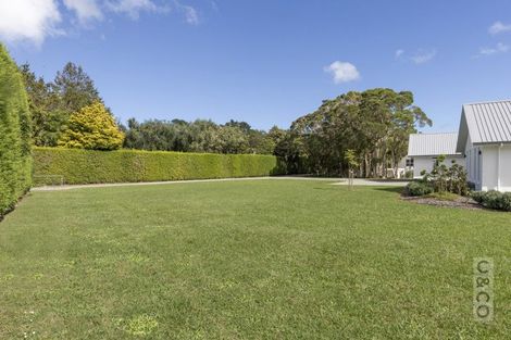Photo of property in 88 Taupaki Road, Taupaki, 0782