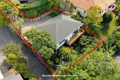 Photo of property in 899a East Coast Road, Northcross, Auckland, 0632