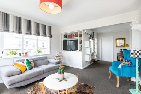 Photo of property in 35 Nuffield Avenue, Marewa, Napier, 4110