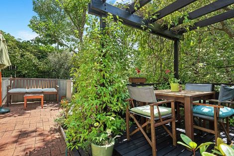 Photo of property in 7 Montressor Place, Howick, Auckland, 2014