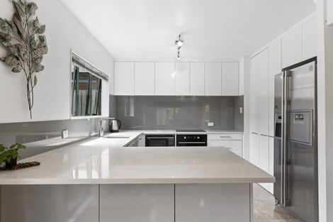 Photo of property in 2/9 Barcroft Place, Clendon Park, Auckland, 2103