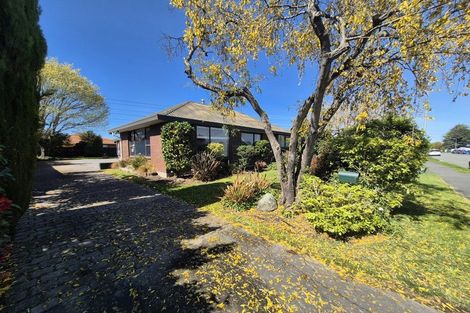 Photo of property in 111 Hawthornden Road, Avonhead, Christchurch, 8042