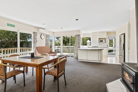 Photo of property in 33 Longitude Place, Whitby, Porirua, 5024