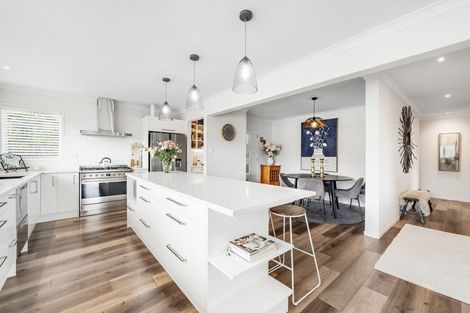 Photo of property in 19 Clovelly Road, Bucklands Beach, Auckland, 2012